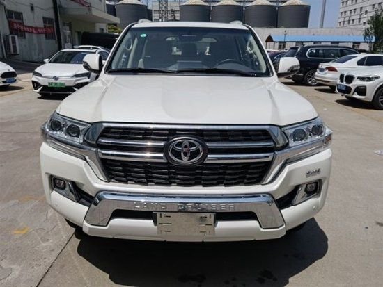 23款中东版酷路泽5700KDSS现车136万