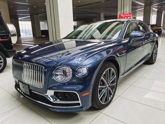 2023款宾利飞驰天津现车价格优惠60万