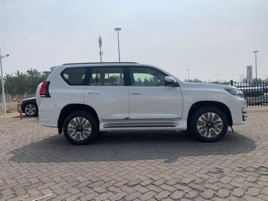 23款丰田霸道4000国六图片参数西安报价