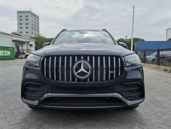 23款奔驰GLS63现车饱满霸气 充满野性