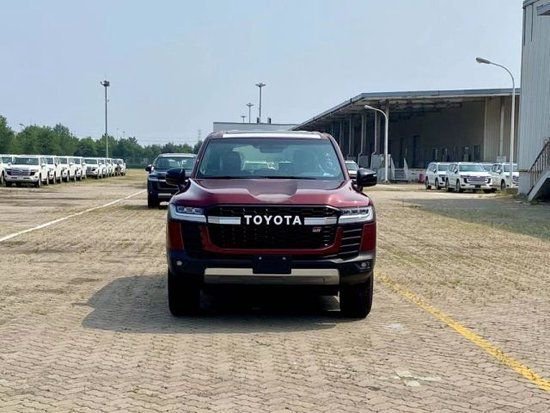 丰田酷路泽LC300GR配置顶级西安现车