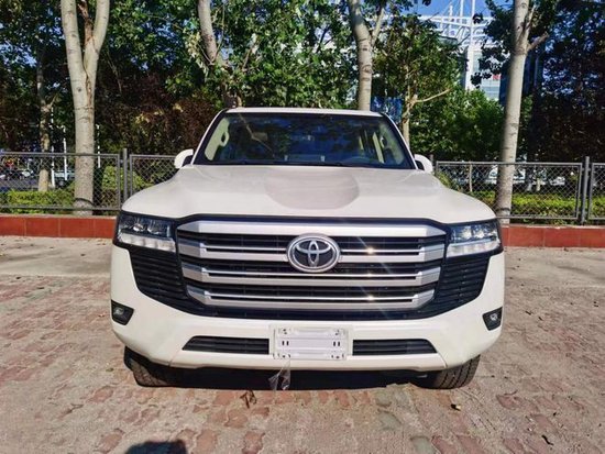 23款酷路泽lc300多种配置最新报价行情