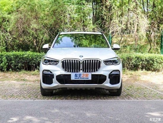 2022款宝马X5现车 平行进口与中规区别