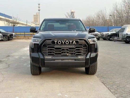 23款丰田坦途3.5T 西安现车低价可分期