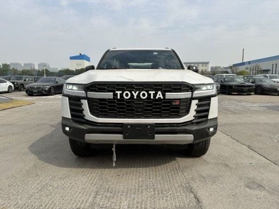 22款酷路泽LC300运动版3.3T柴油会员价