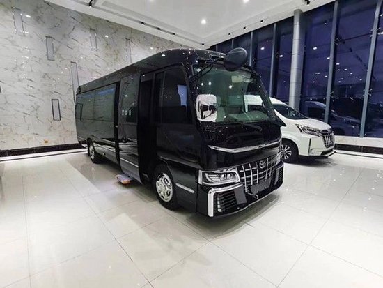 黑耀丰田考斯特11座价格内饰配置图片