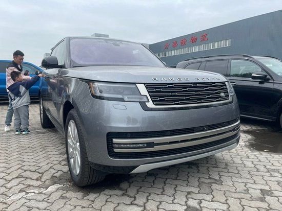23款路虎揽胜行政3.0T汽油P400现车报价