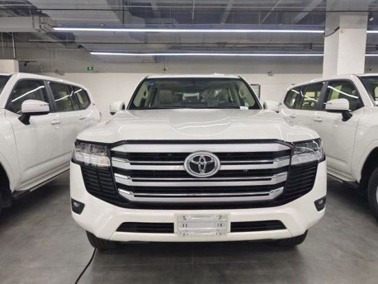 23款丰田中东酷路泽4000 75万起惊爆惠