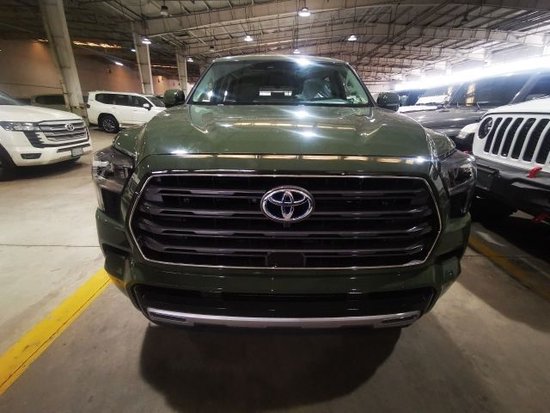 23款丰田红杉3.5T混动现车最新价96万起