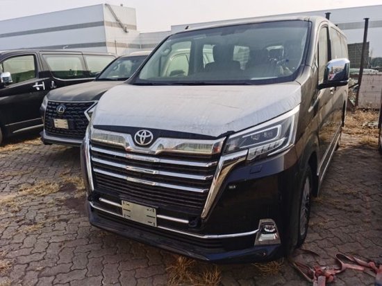 2023款丰田格兰维亚3.5L汽油手续全热销