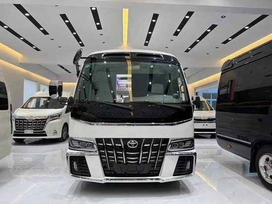 高大上的丰田考斯特尊贵座驾精致打造