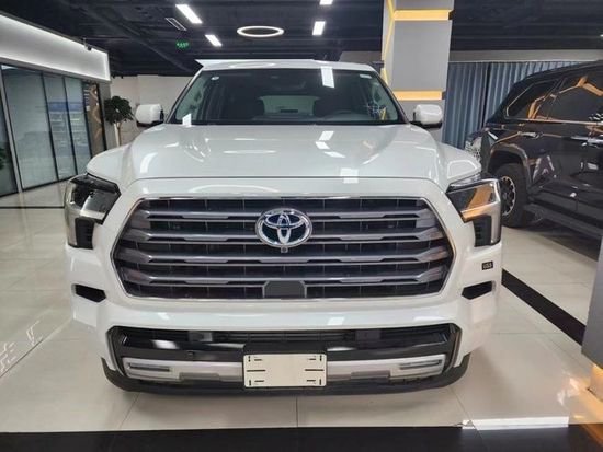 23款丰田红杉店内高低配现车可分期热销