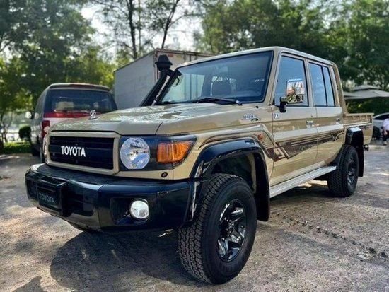 平行进口2023款丰田LC79现车最低价出售