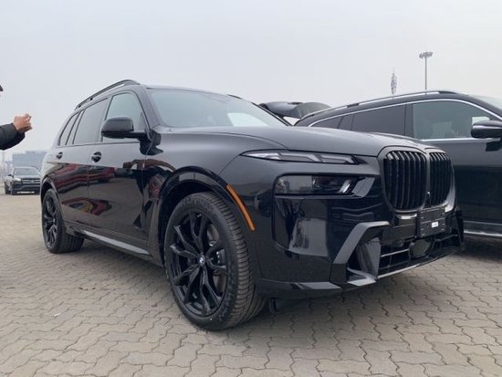 天津港进口豪车23款宝马X7最新价格