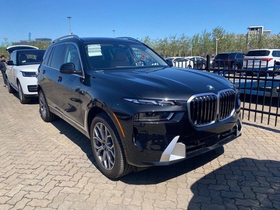 2023款宝马X7全系现车天津优惠达13万