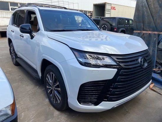 2023款雷克萨斯LX600全新现车直降销售