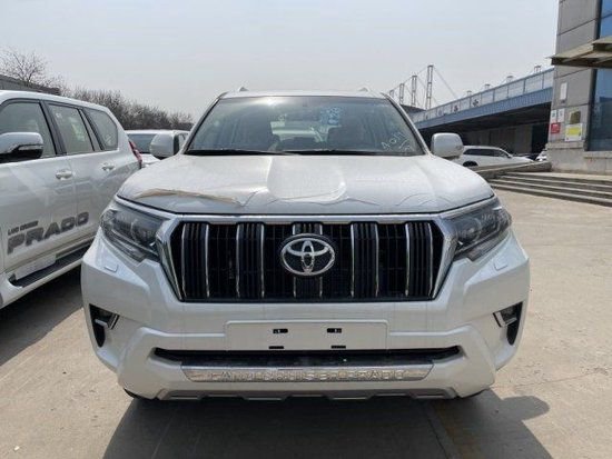 23款柴油丰田霸道2800底挂现车52万起