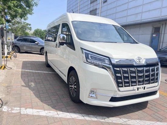 24款进口丰田海狮V6豪华版商务六座价格