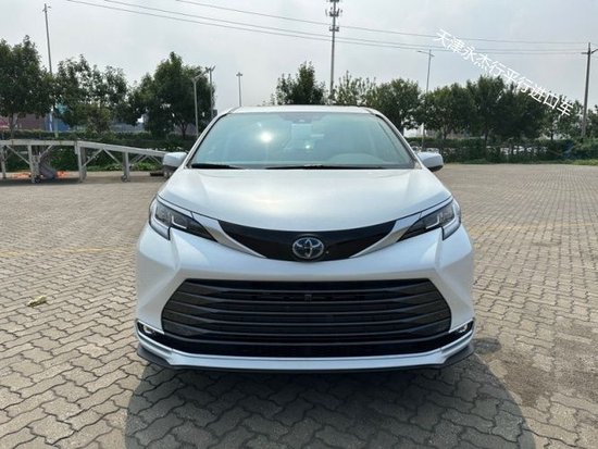 23款进口塞纳2.5混动245马力四驱最低价