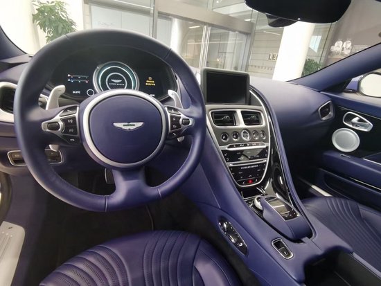 阿斯顿马丁DB11 两门硬顶跑车报价190万