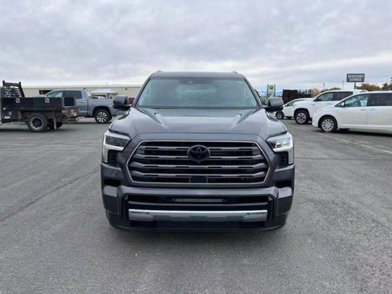 丰田红杉3.5T混动版 港口最新报价95万