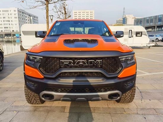 道奇霸王龙6.2T点火版港口报价105万