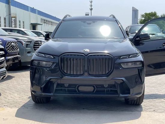 2023款宝马X7金秋十月现车促销送质保