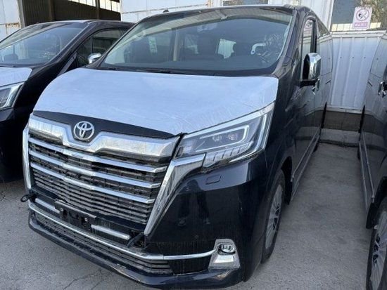 23款丰田格兰维亚2.8T柴油现车54万最低