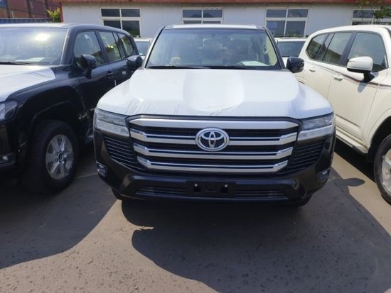 2023款丰田酷路泽LC300 3.5TT降价大促