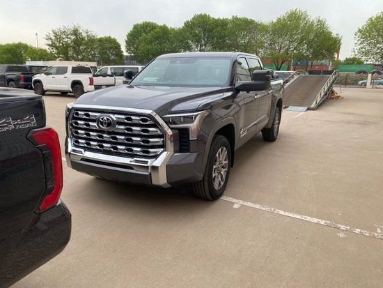 23款丰田坦途3.5T混动1794仅售60万起步