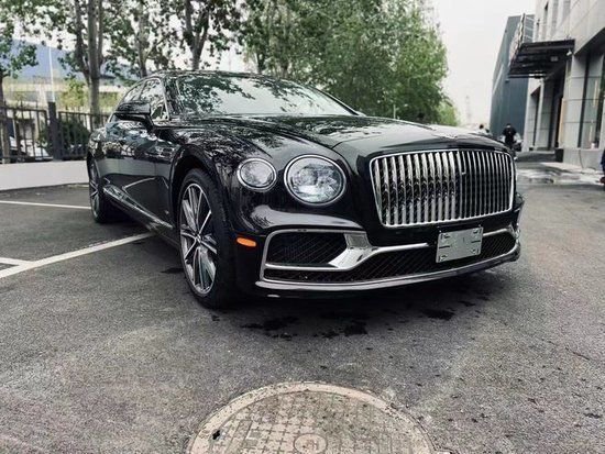 2023款宾利飞驰现车双11底价优惠出售