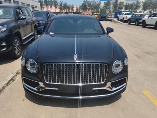 2023款宾利飞驰限时秒杀现车别致豪华