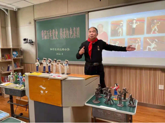 “五老”孙志才走进劝业场小学进行红色宣讲