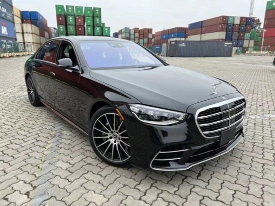 24款加版奔驰S580高配现车优惠价138万