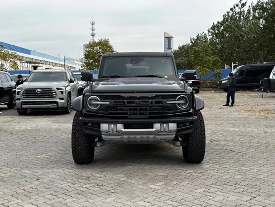 23款加版烈马猛禽四门3.0T最新落地价