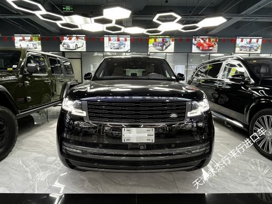 揽胜行政3.0T P400 汽油长轴7座售175万