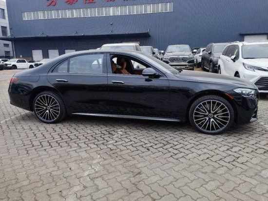 23款奔驰S500进口现车优惠 能省三十万