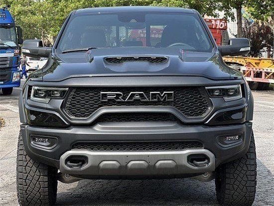 你对自由的向往 23款道奇6.2霸王龙86万