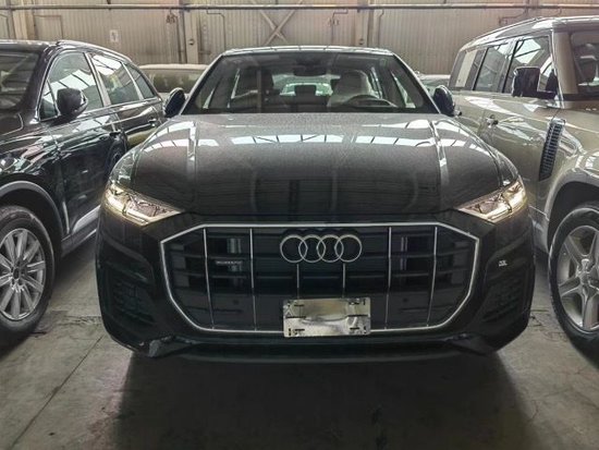 23款奥迪Q8高配3.0T 进口现车11月优惠