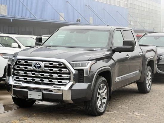 2023款丰田坦途3.5T混动1794 全新底盘