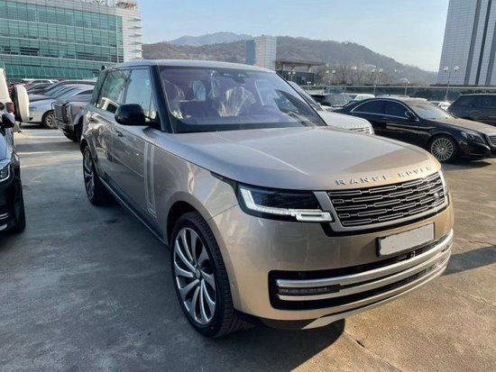 23款路虎揽胜行政4.4T创世长轴版价格低