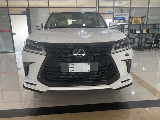 雷克萨斯LX570限量S黑曜版 优惠处理中