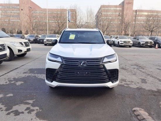 2023款雷克萨斯LX600现车起步价160万