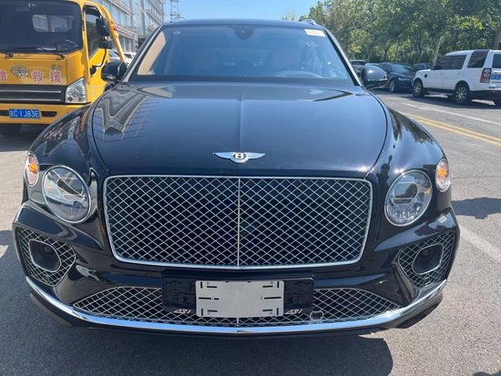 22款宾利添越3.0油电混合售250余万优惠