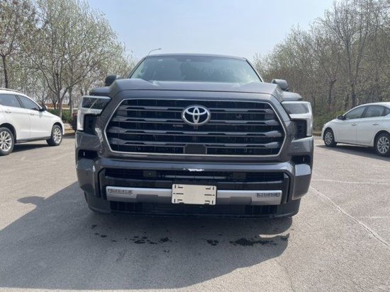 23款丰田红杉LTD美规 突显强大硬实力