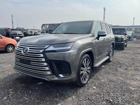 2023款加版雷克萨斯LX600 优惠20万元