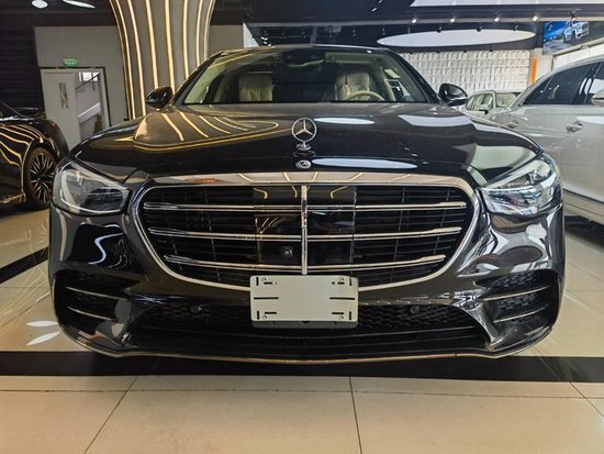 23款奔驰S500长轴版颜值感出众舒适标杆