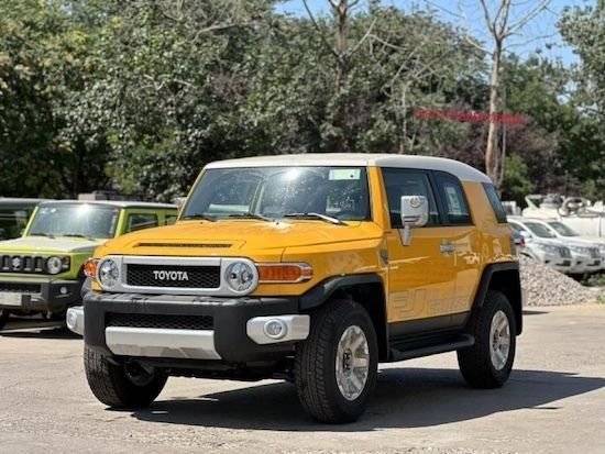 23款丰田FJ酷路泽4.0L 现车特价40余万