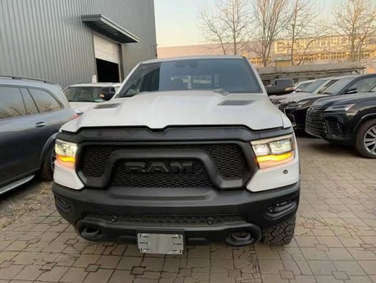 2023款道奇公羊叛逆者5.7L舒适皮卡出售