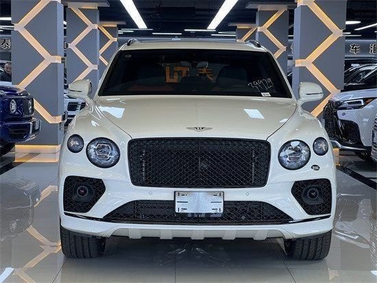 2023款宾利添越豪华SUV现车空前钜惠中